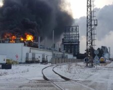 Жодного дня без пожежі в Росії: чергова "бавовна", яку видно за кілометри, довела росіян до розпачу