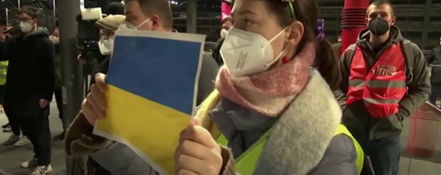 Дуже непогані суми: названі країни ЄС, у яких українські біженці одержують найвищі виплати