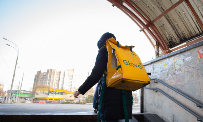 Курьер Glovo