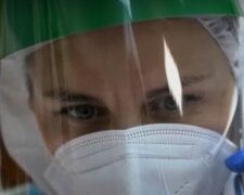 Изжога, язвы, кровотечения: врач предупредил украинцев о последствиях ковида для желудка