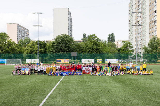 Детство на футбольном поле: в Киеве прошел турнир Favbet Foundation Cup