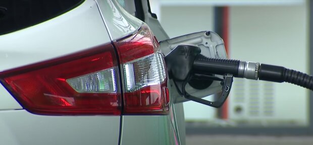 Автомобилистов предупредили: цены на бензин и дизтопливо резко подскочат