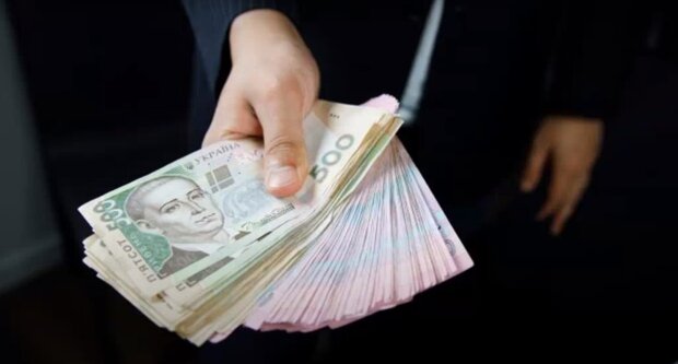Можно получать выше 20 тысяч гривен: кому в Украине платят самые высокие зарплаты. Список профессий