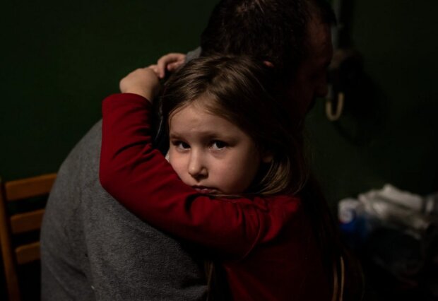 Батьки з дитиною, зображення з вільних джерел