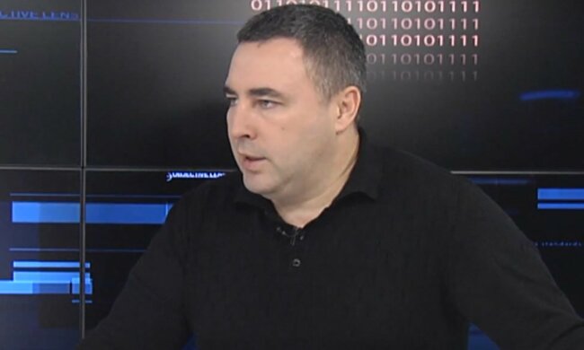 Роман Головин: "Нарушение Конституции на Черкащине необходимо прекращать"
