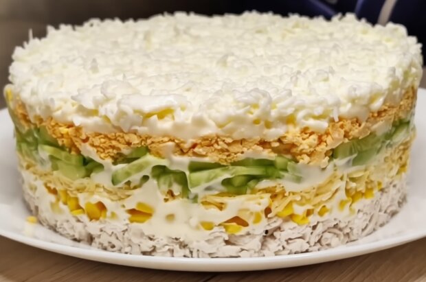 Салат "Снежок", кадр из видео