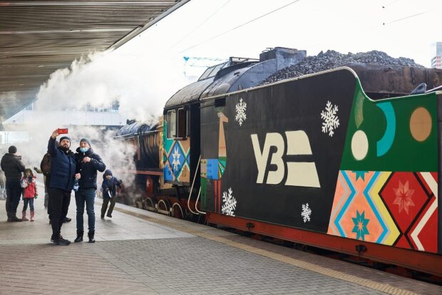 Рождественский экспресс: «Укрзализныця» запускает дополнительные поезда на праздники