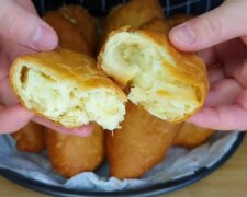 Жареные пирожки с картофелем во фритюре, фото: youtube.com