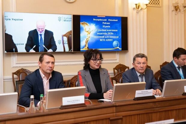 Определены победители Всеукраинского Юбилейного рейтинга «Добросовестные налогоплательщики-2020»