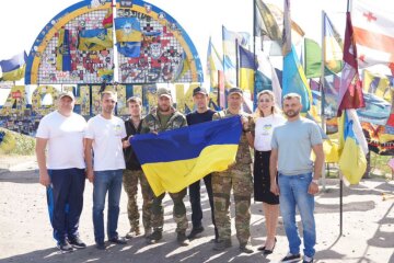 Обладнання для стабпунктів і мавіки для військових: БФ молодіжної ініціативи "Надія" працює на Донбасі