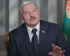 Лукашенко до чогось готується: білоруським депутатам роздали важливий документ зі словами "колишній президент"