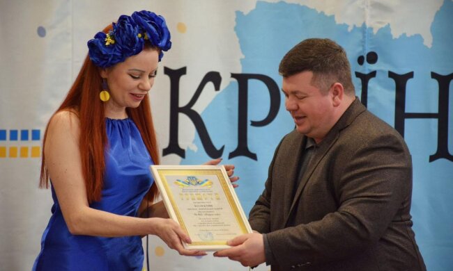 Більше ніж просто свято: як у київському садочку вчили поважати жінку, яка тримає на собі світ