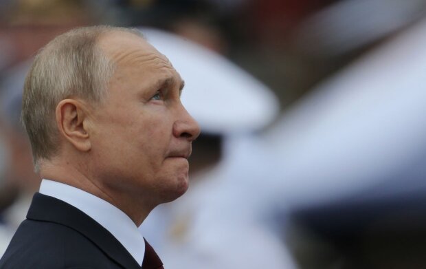 Путіна здали: у Росії випадково розсекретили адреси секретної кремлівської служби та розвідки