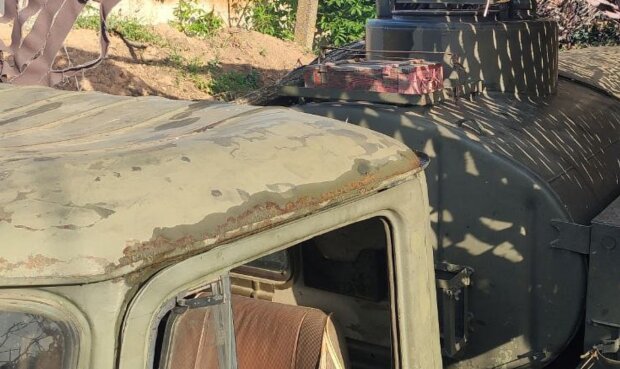 И как его назвать? Под Одессой командир части ПВО продал "на лево" аж 20 тонн топлива своего же подразделения. Фото