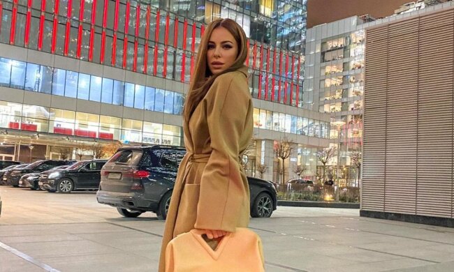 Вашу "Мальвину" видно: Ани Лорак показала, как носит пиджак на голое тело