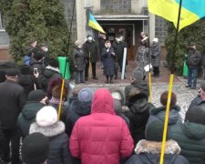 Тарифный майдан: у украинцев лопнуло терпение. Власти не хотят услышать людей, потому было принято радикальное решение