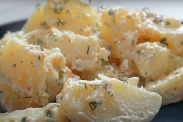 Картопля зі сметаною, кадр з відео