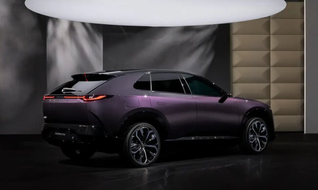 Mazda CX-6e, фото: Mazda