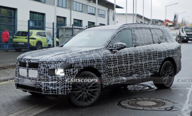 BMW X7 2027, фото: Carscoops
