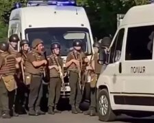 Вже виносять людей: стрілянина та вибухи в суді Києва. Вулиці перекриті, спецназ розпочав штурм