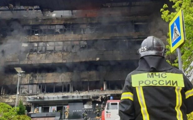 Вони кричали про допомогу: у Москві терміново евакуюють людей. Масштабна пожежа