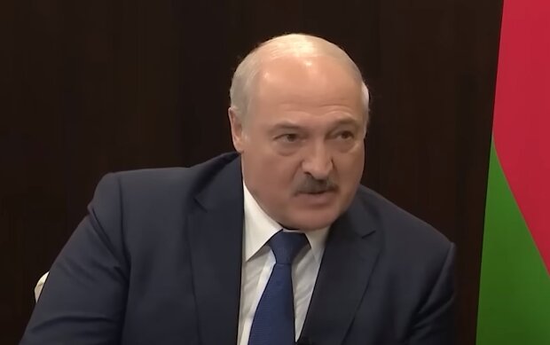 Весняне помутніння: Лукашенко хоче знищити ядерну зброю, яку йому дасть Путін
