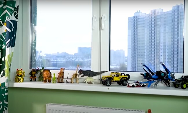 Вікно. Фото: YouTube