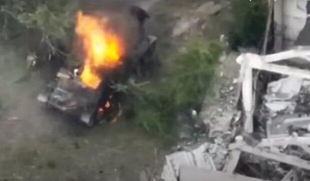 Войдет в военную историю: ВСУ сожгли крутейшую "игрушку" Путина. Он любил ей хвастаться. Видео