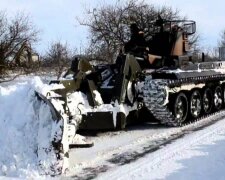 Снігоприбиральний танк, фото: скріншот You Tube