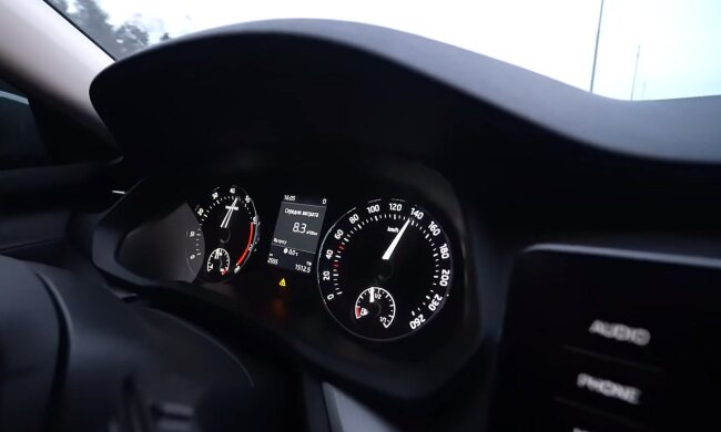Toyota Camry тепер відпочиватиме: нова Skoda Superb тепер здивує всіх своєю потужністю та швидкістю