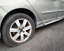 Обов'язково завітайте до шиномонтажу: чим небезпечна їзда на приспущених шинах
