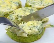 Кабачки з часником у духовці, кадр з відео