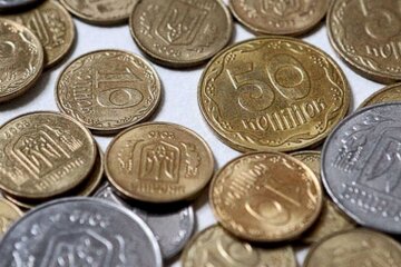 Проверьте копилки: за сколько можно продать старые 10-копеечные монеты