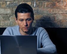 Журналіст-розслідувач Опанасенко так і не прокоментував скандал із фіктивною бронею і зник із соцмереж – ЗМІ