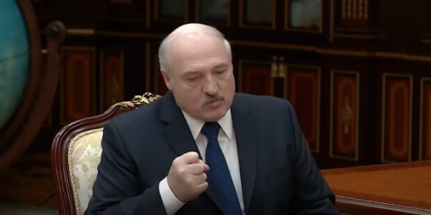 Лукашенко трясется за власть. Скриншот видео