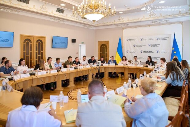В Офисе Омбудсмана обсудили механизмы привлечения России к ответственности за преступления против окружающей среды Украины