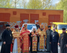 Духовенство Украинской Православной Церкви отправилось с Благодатным огнем в зону ООС