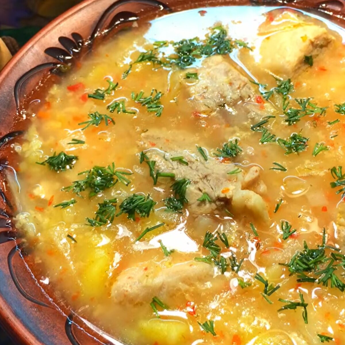 Рецепт Капуста тушеная с картошкой и свининой. Калорийность, химический состав и пищевая ценность.