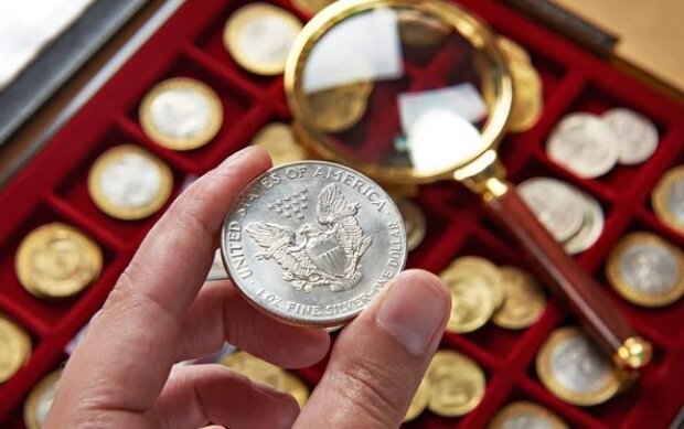 За странную 50-копеечную монету с браком в Украине готовы заплатить 150 тысяч. Фото