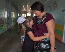 Школа, ученица, кадр с видео