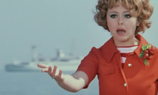 Зрадниця, як і у фільмі: співачка Asti приміряла на себе роль дружини Шурика з фільму «Іван Васильович змінює професію»