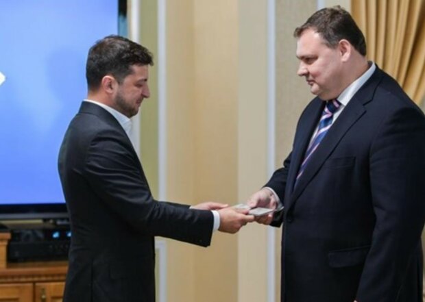 Политтехнолог: "Зеленский отдал Кондратюку кресло в СНБО за сомнительные пленки"