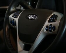 Ось вам і "американки": Ford відкликає понад 600 тисяч позашляховиків. Браковані машини