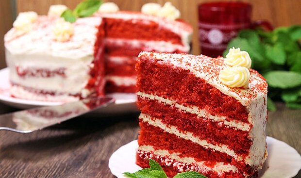 Готуємось до Дня Закоханих: як удома приготувати торт «Червоний оксамит». Рецепт