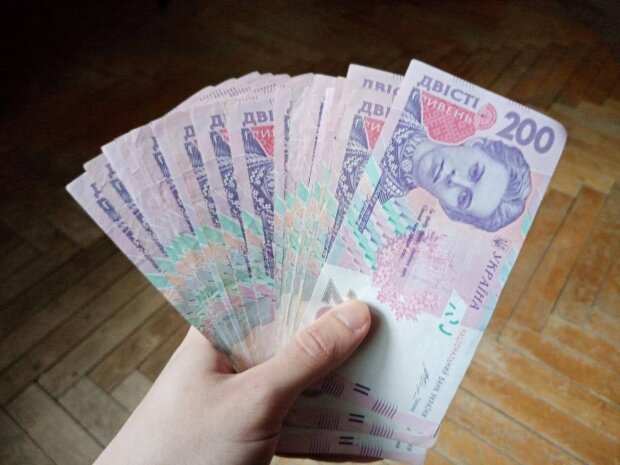 Банки не примут эти деньги: украинцев экстренно оповестили. Проверьте свою наличку