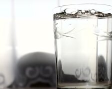 Эта утренняя привычка приводит к раку: медики рассказали об опасности стакана воды натощак