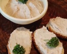 Намазка з оселедця та плавленого сиру