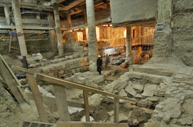 Під Стіною Плачу виявили ритуальну купіль з попелом, кадр з відео