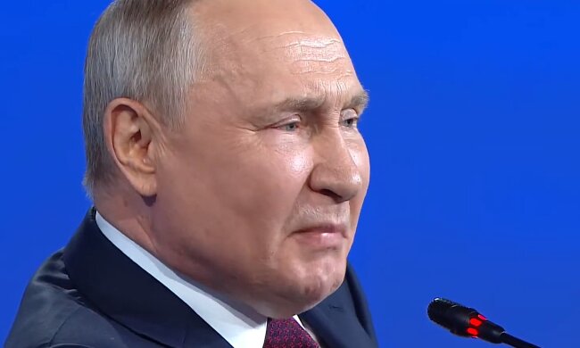 Уже не помнит, что ему сказали 10 секунд назад: в сети показали реальное состояние Путина