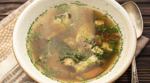 Грибний суп із селери